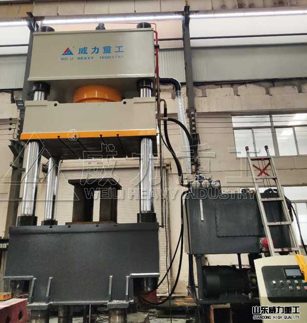 免燒磚纖維托板生產(chǎn)設備-1000噸四柱油壓機廠家